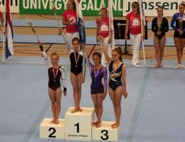 Elisan Peters brons op NK toestellen