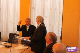 Beediging wethouder Arnold Rots en raadslid Hannie Noorman in de gemeente Aalten.