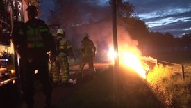 Auto brandt uit in Aalten; bestuurder spoorloos